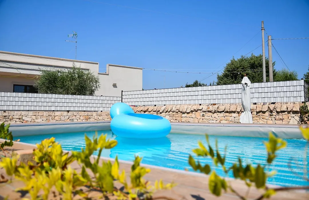 Trulli Donna Isabella 2-1